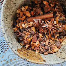 Load image into Gallery viewer, Cauldron Spices | Mulling Spice Blend
